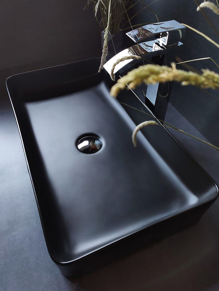 Керамическая раковина (умывальник) для ванной Rea Denis / Раковина накладная без перелива, цвет черный #1