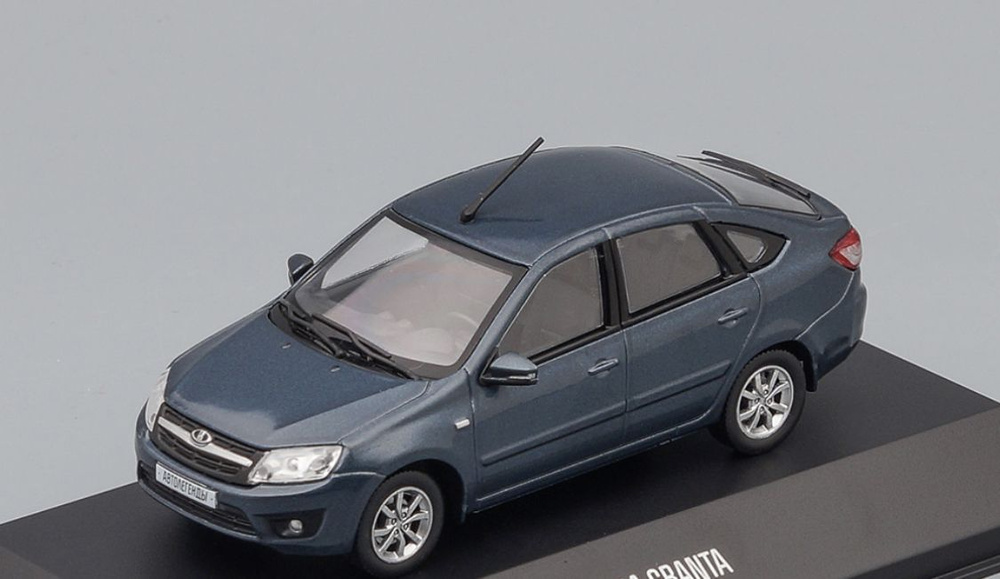 Модель коллекционная автомобиля LADA Granta Liftback / масштаб 1:43  #1