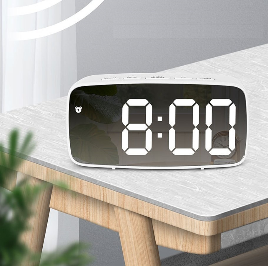 Настольные электронные часы будильник, с температурой и календарем  #1