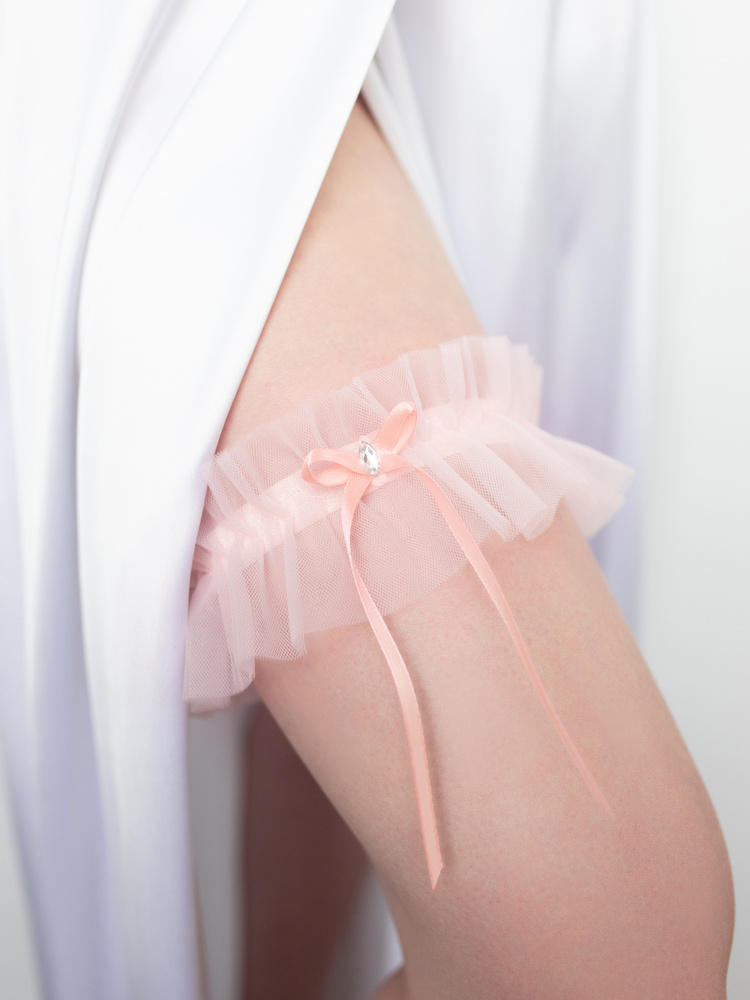 Свадебная розовая подвязка из фатина для невесты на свадьбу и девичник  #1