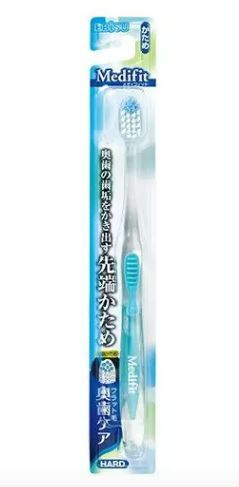 Японская Зубная щетка жесткая с зоной для очищения дальних зубов, прямым срезом ворса и прозрачной прорезиненной #1