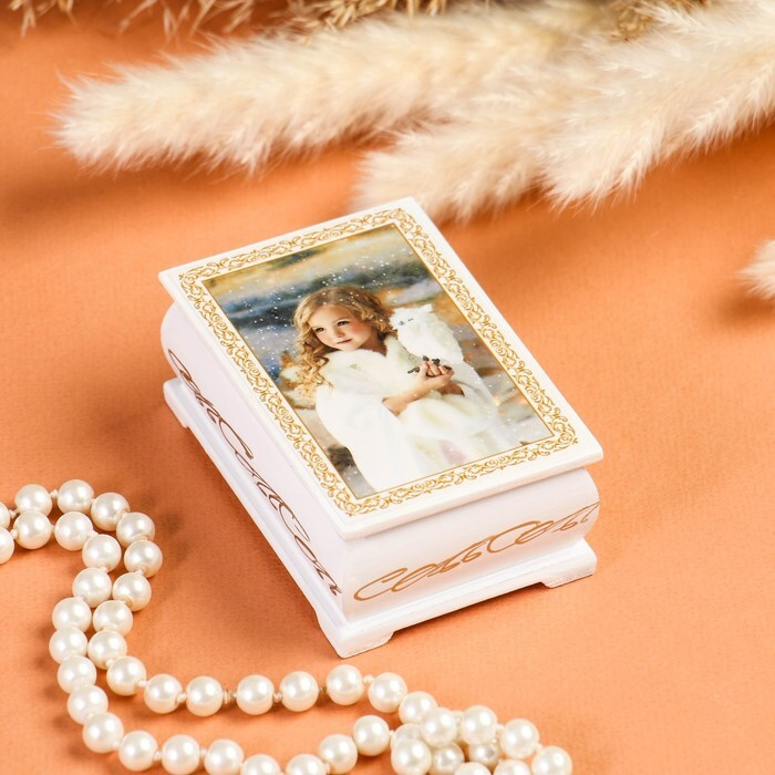 Шкатулка "Девочка с совой", белая, 6x9 см, лаковая миниатюра  #1