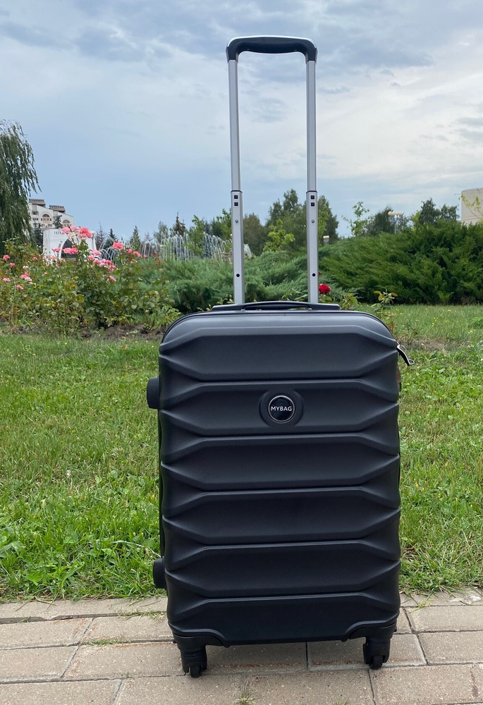 Чемодан маленький черный из полипропилена чемодан размер S  #1