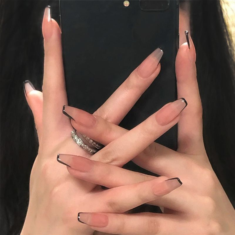 Накладные ногти бежево-черные, средней длины (типсы + клеевые стикеры)  #1