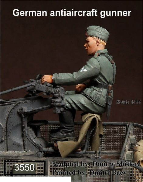 Военно-историческая миниатюра Soga Miniatures 3550SOGA German antiaircraft gunner  #1