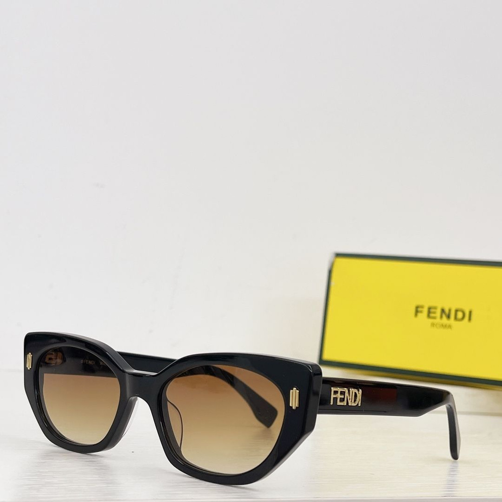 Fendi Очки солнцезащитные #1