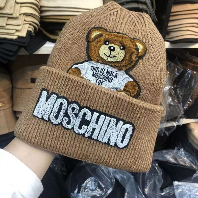 Капор Moschino #1