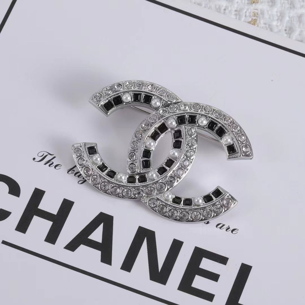 Chanel Брошь #1