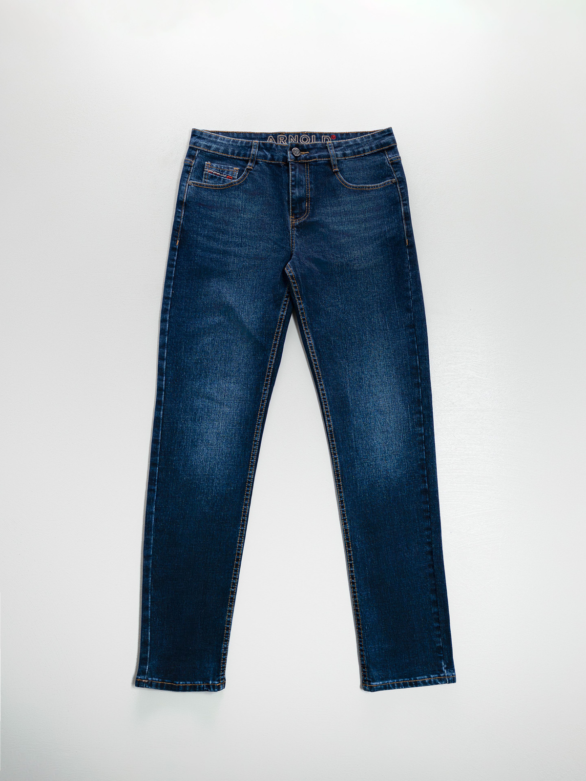 Базовые джинсы классика, коллекции arnold  - это идеальный выбор для всех, кто ценит комфорт и стиль в одежде. Плотные джинсы из денима станут отличным подарком на 23 февраля, новый год, день рождения, любимому мужу папе сыну.