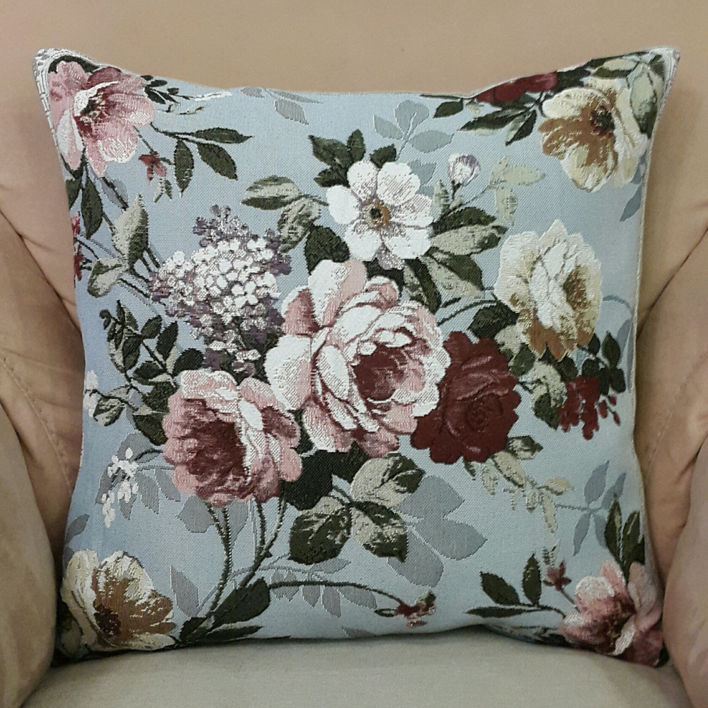 Декоративный гобеленовый чехол для интерьерной подушки Розовый сад 47*47  #1