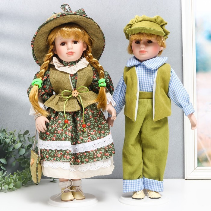 Кукла коллекционная парочка Вика и Антон, розочки на зелёном набор 2 шт 40 см  #1