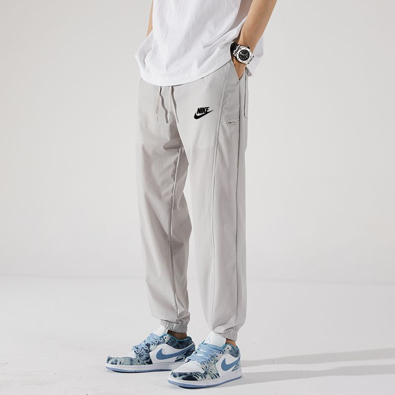 Брюки спортивные Jordan Men's Nike SporTSwear Pant #1