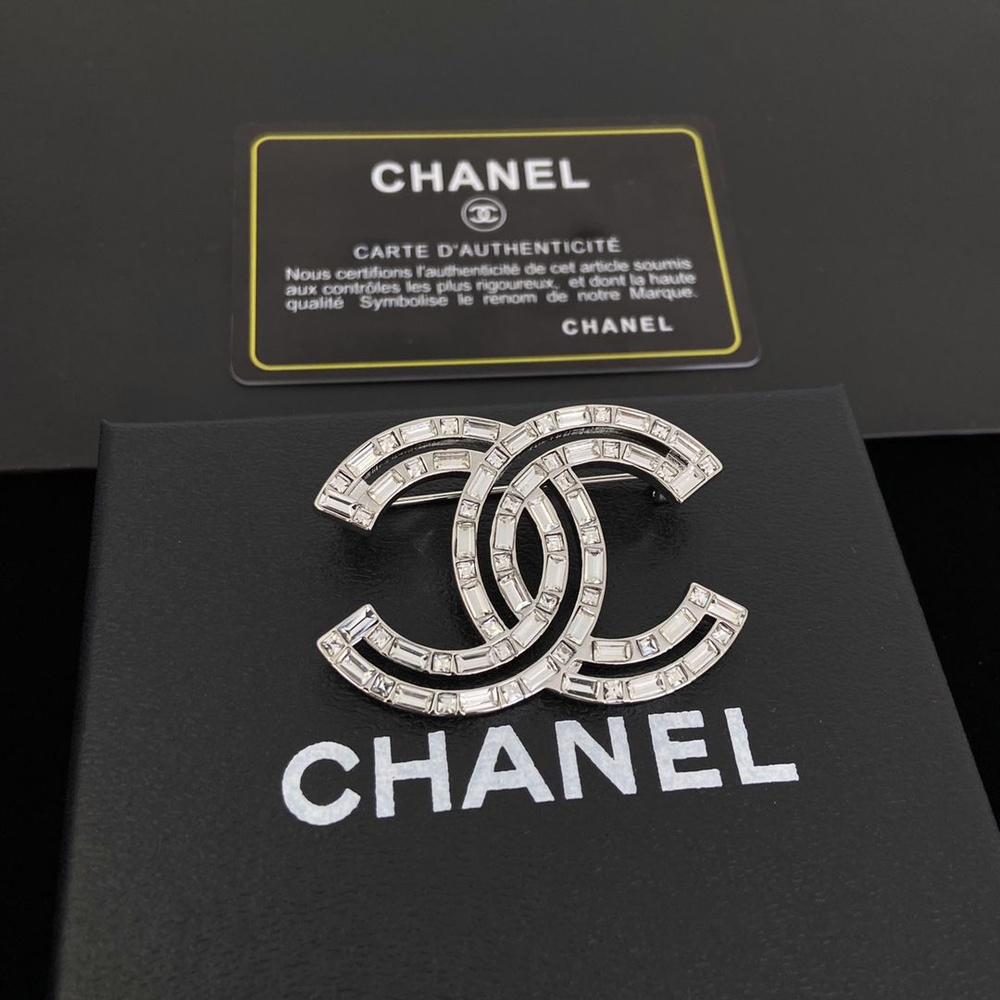 Chanel Брошь #1