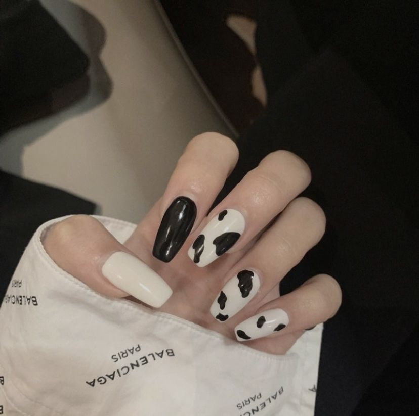 Накладные ногти "Nails" (24 типсы + клеевые стикеры + пилочка+апельсиновая палочка)  #1