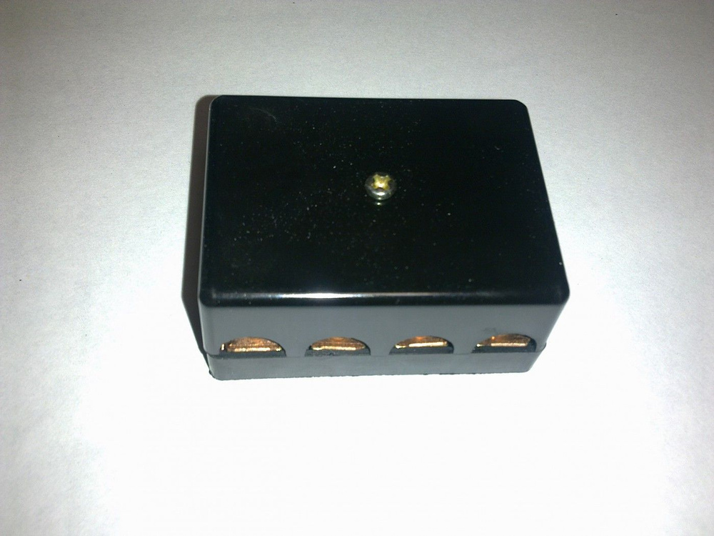 Щиток предохранителей с контактами мотоцикла Урал (БЕЗ ПРЕДОХРАНИТЕЛЕЙ ...