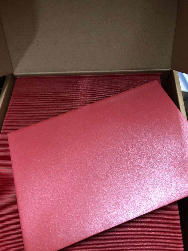 Конверт 150х150 мм Majestic Red Satin (Красный сатин) 120г/м2 набор из 5 шт  #1