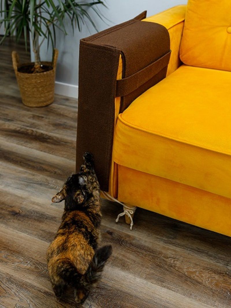 Когтеточка для кошек Джесси на подлокотник дивана и кресла угловая защитнаянакидка на мебель от царапин и когтей - купить с доставкой по выгоднымценам в интернет-магазине OZON (733323693)
