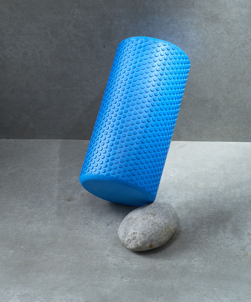 Валик (ролик) массажный для пилатеса и йоги LVP , 30x15 см, голубой, ЭВА  #1