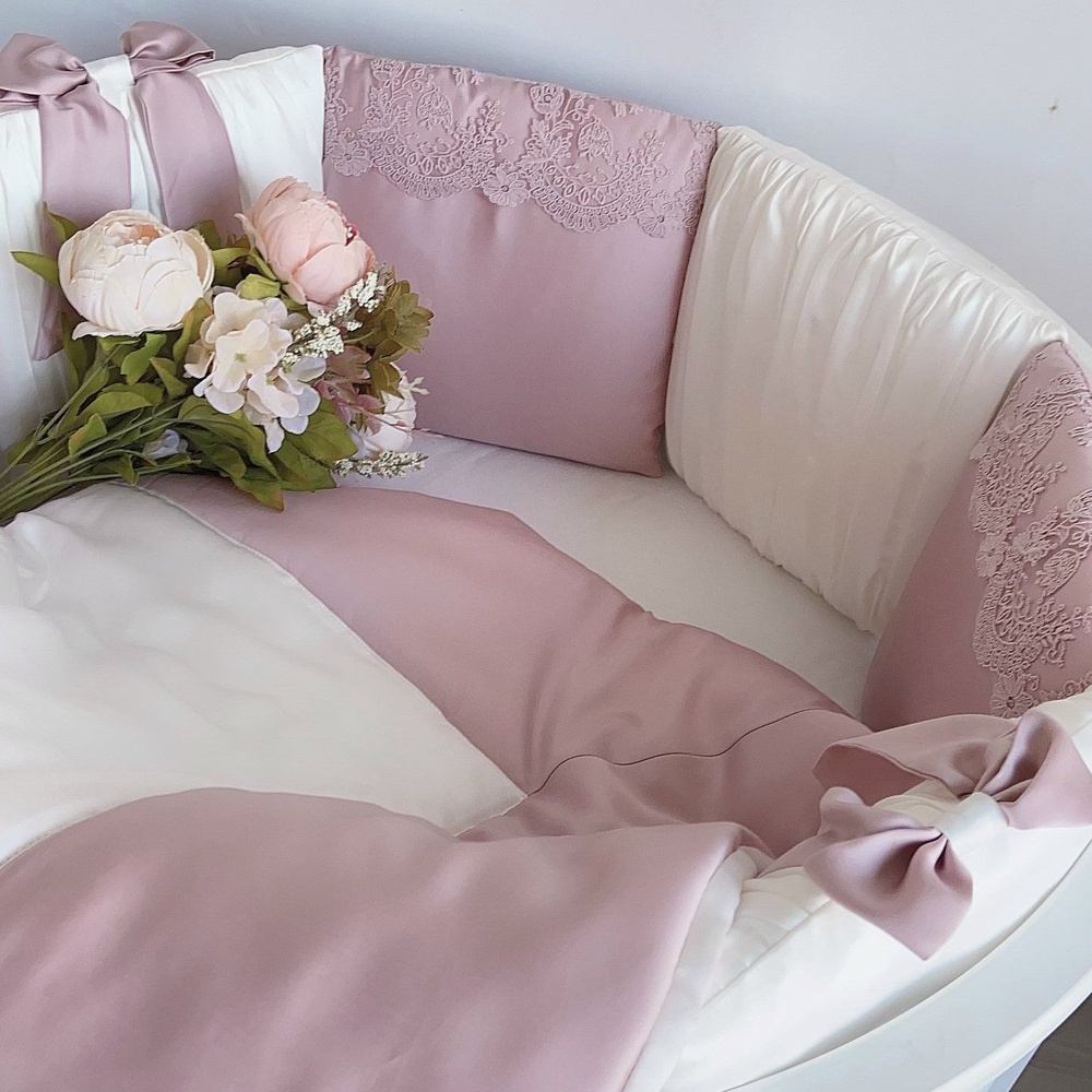 Бортики в кроватку "Сладкий сон, пудра" для новорожденных, для кроватки 120*60 см или овальной 125*75 #1