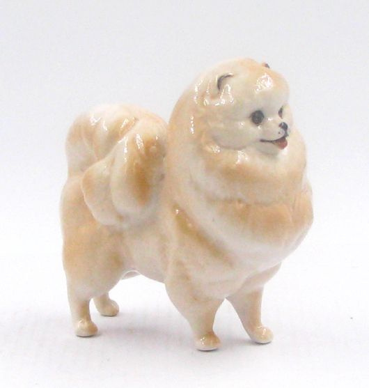 Фарфоровая статуэтка собаки Шпиц окрас палевый #1