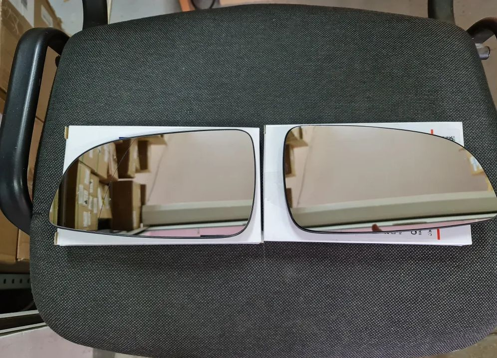 Зеркало, стекло зеркала с подогревом Астра Н Opel Astra H c 2004-2009 правая пассажирская сторона  #1