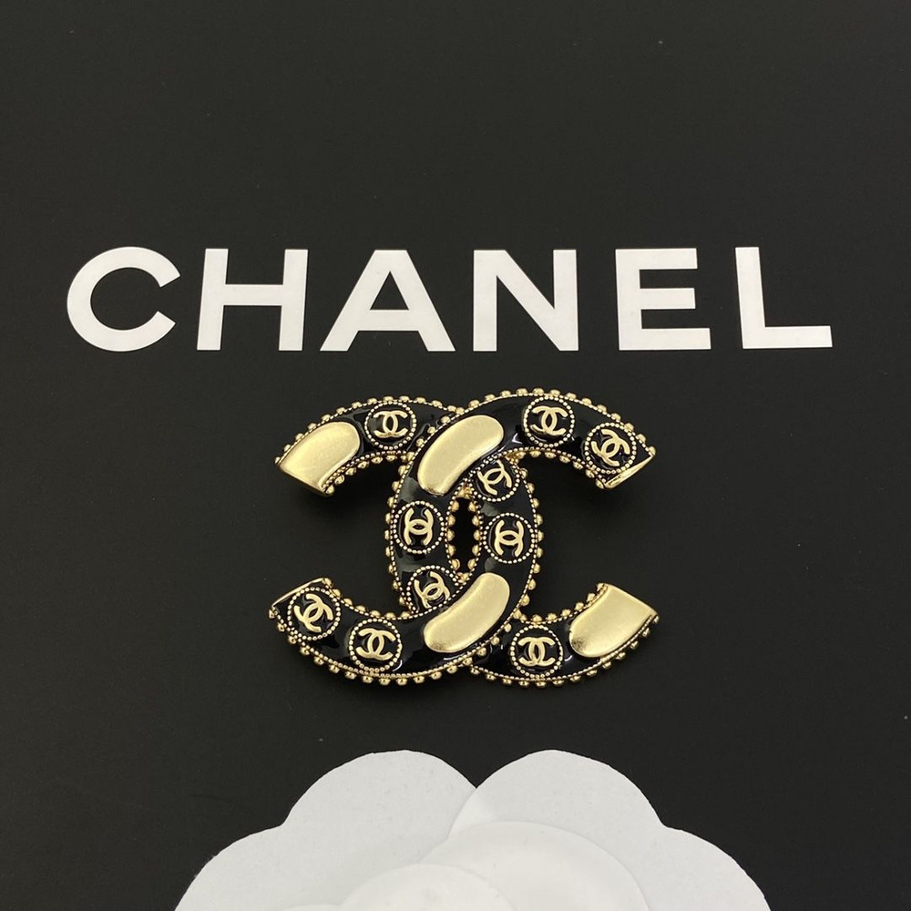 Chanel Брошь #1