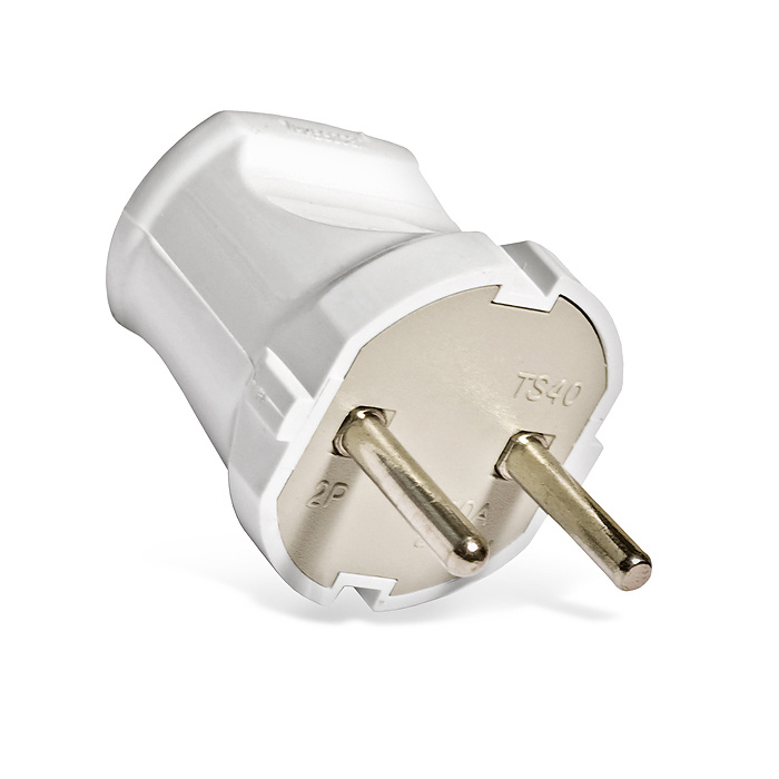 UNIVersal Вилка электрическая 6А - купить с доставкой по выгодным ценам ...