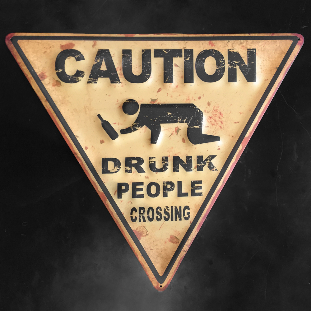 Табличка Plaque Metal Facon Panneau D'Avertissement Triangle Caution Drunk People Crossing Fond Jaune #1