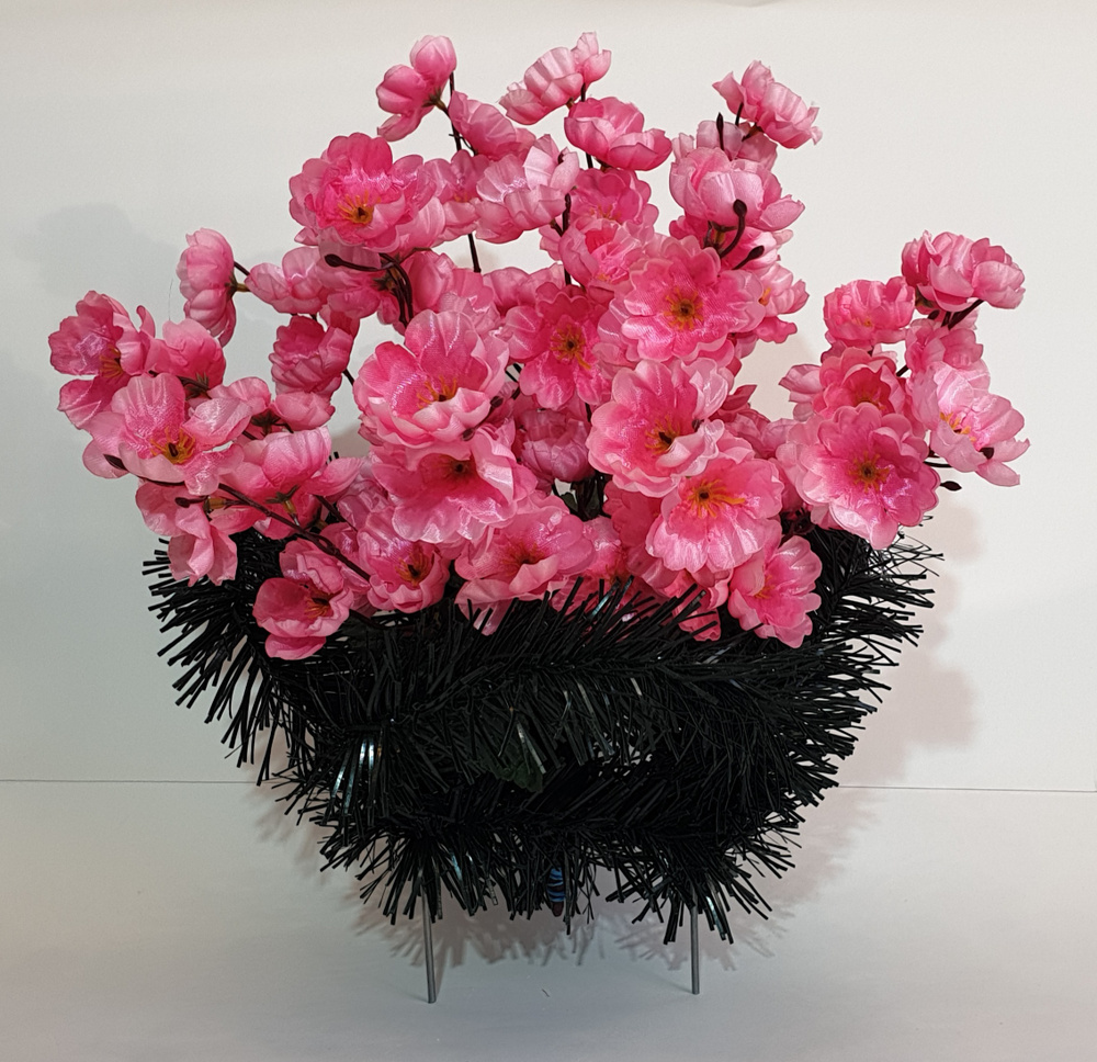Корзина ритуальная из искусственных цветов "Сакура розовая"/ Венок ритуальный / Цветы искусственные для #1