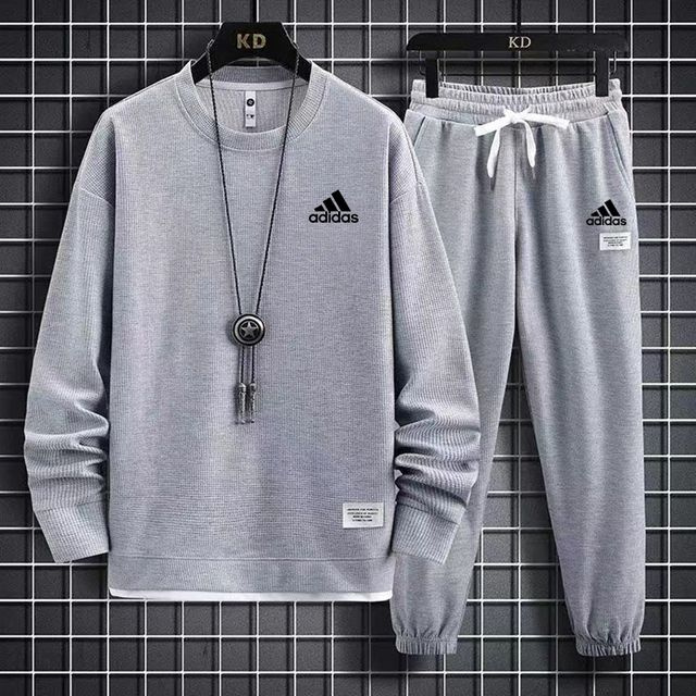 Костюм спортивный adidas #1