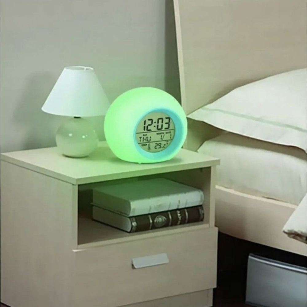 Электронные круглые настольные музыкальные цифровые часы-будильник в виде шара. зеленый.  #1