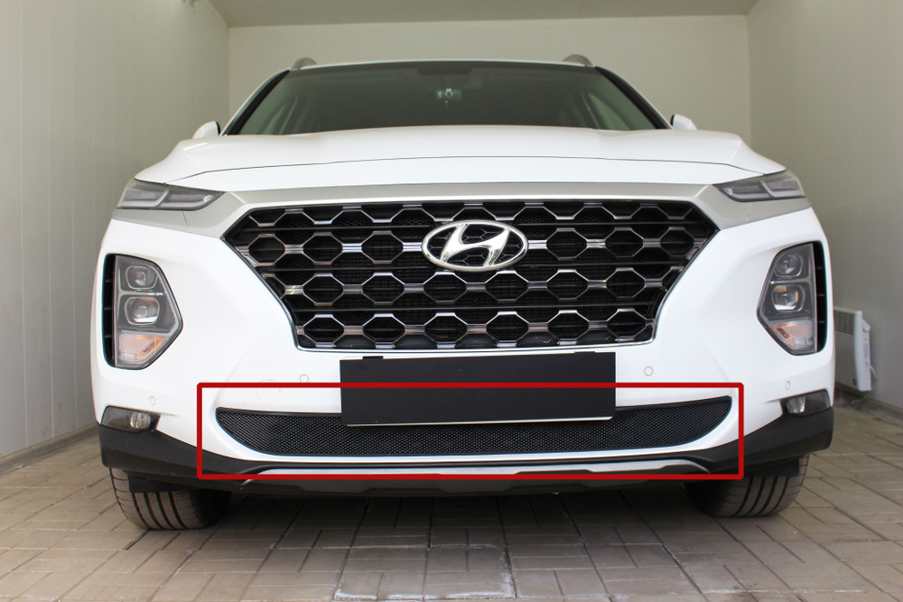 Защитная сетка радиатора низ черная Hyundai Santa Fe (2018-2021 ...