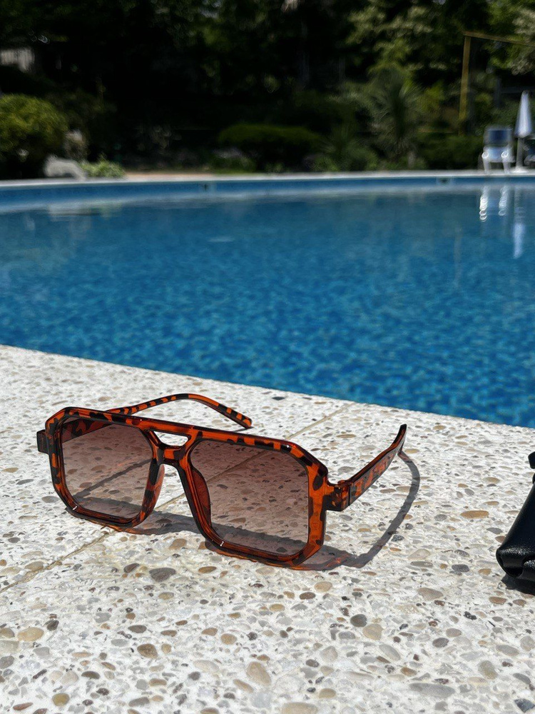 Очки солнцезащитные женские квадратные / модные очки и футляр, тёмно-коричневый леопард  #1