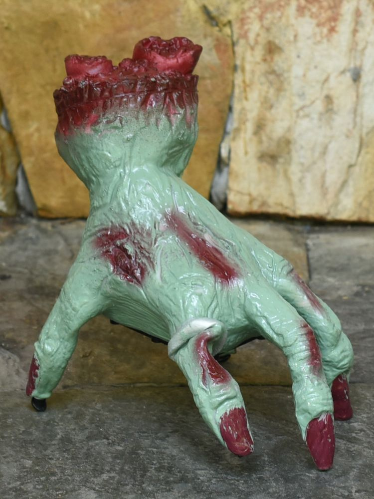 Рука зомби, аксессуар для Хэллоуина #1