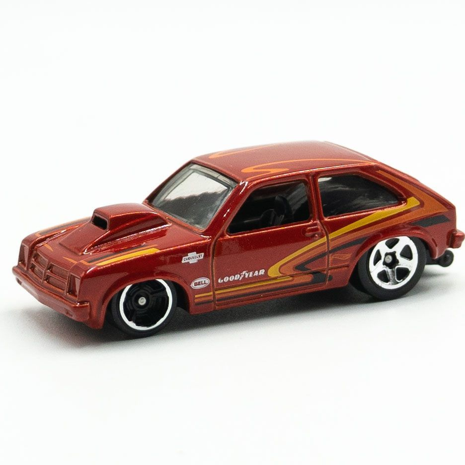 Машинка Hot Wheels 76 Chevy Chevette Коллекционная #1