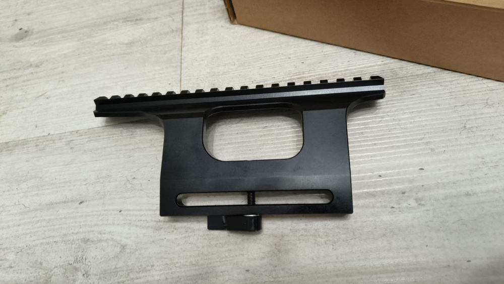 Боковой быстросъемный кронштейн для АК/Вепрь/Сайга с планкой Weaver ...