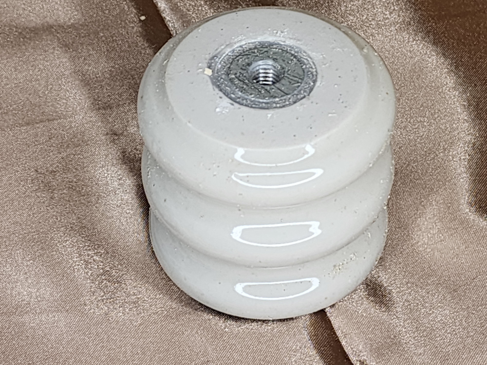 Изолятор опорный СА-3 У3 армированный гайкой (М8) - купить по выгодной ...