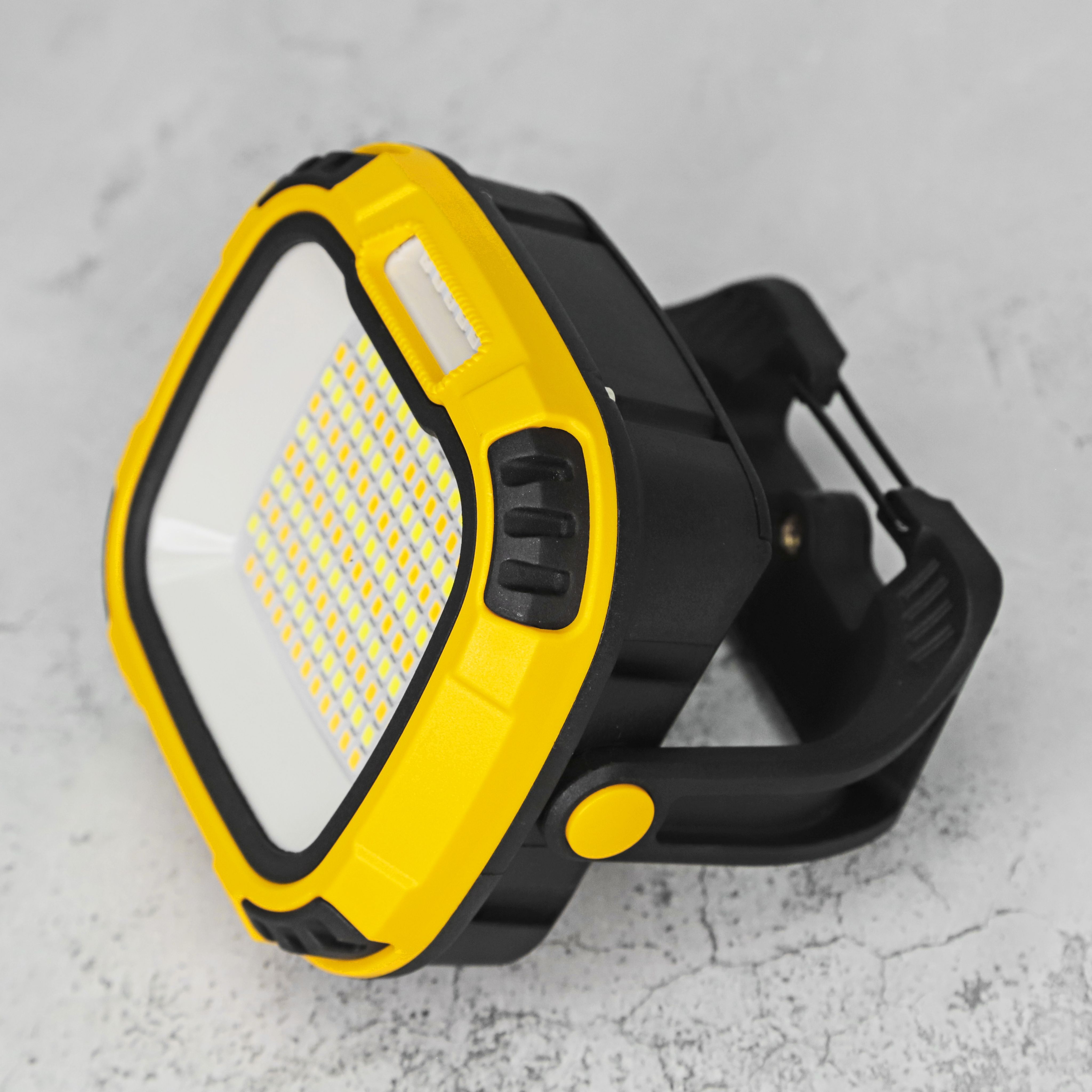 Фонарь - прожектор аккумуляторный с IP65, зарядкой Type-C, функцией ...