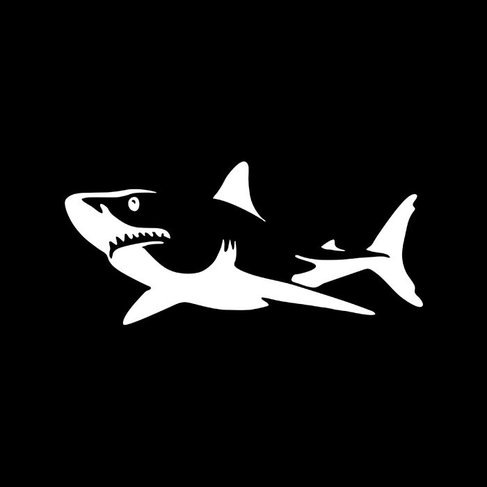 Наклейка акула на авто белого цвета 20x9 см #1