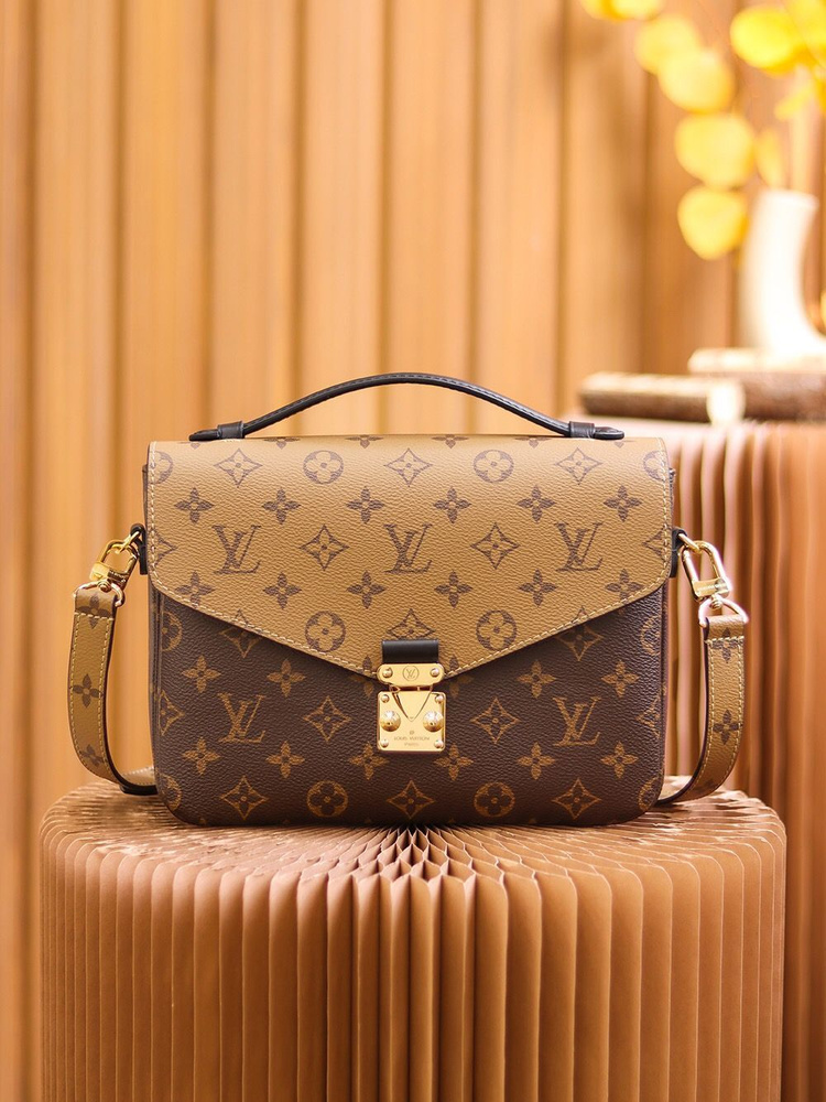 Louis Vuitton Сумка на плечо #1