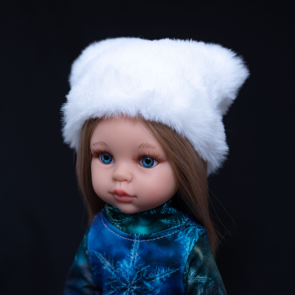 Одежда для кукол Паола Рейна/Меховая шапочка для Паолы #1