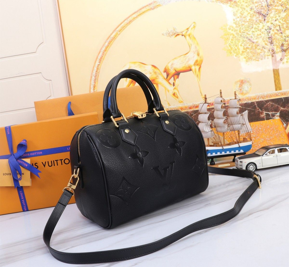Сумка на плечо кросс-боди Louis Vuitton - купить с доставкой по ...