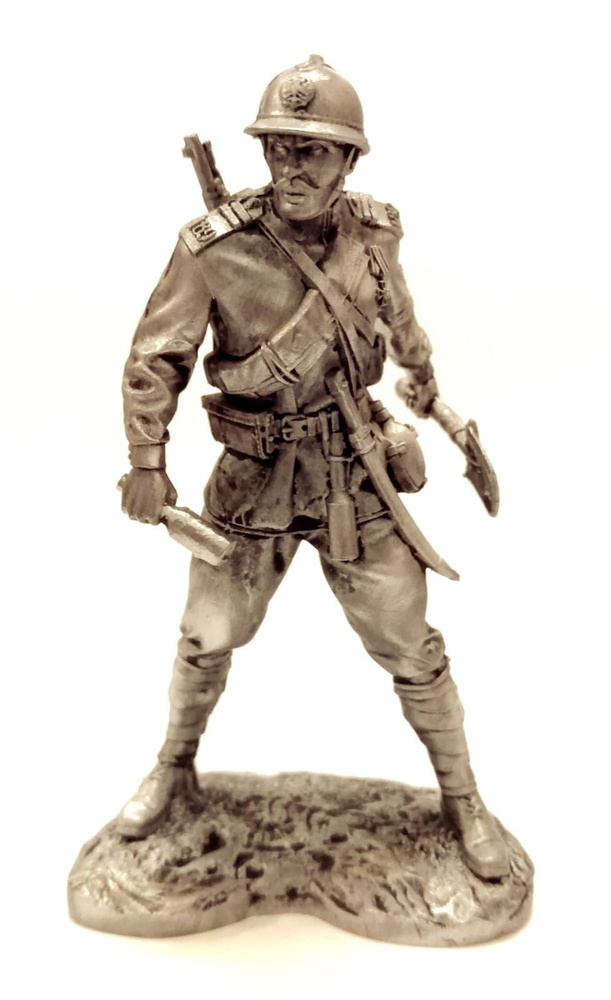 Ударник гренадер рядовой 189-го пехотного Измайловского полка, лето 1917 Олово  #1