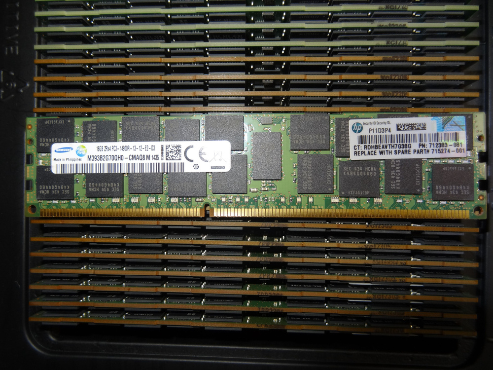 OEM Оперативная память Серверная память DDR3 16GB 1866Mhz ECC REG 2Rx4 PC3-14900R 1.5v M393B2G70QH0-CMAQ8 #1