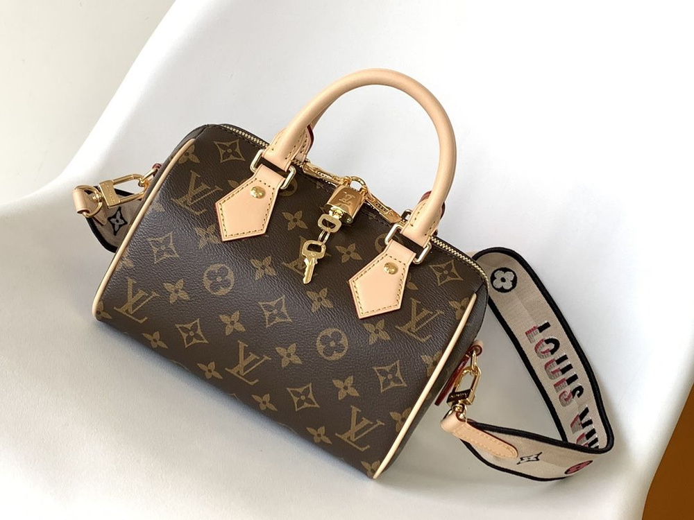 Louis Vuitton Сумка на плечо мешок #1