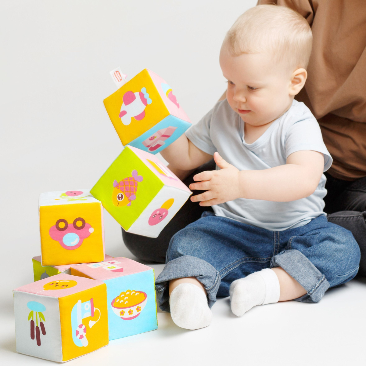 Кубики для малышей мягкие развивающие детские Мякиши Малышарики 6 кубиков 10*10 Россия 0+