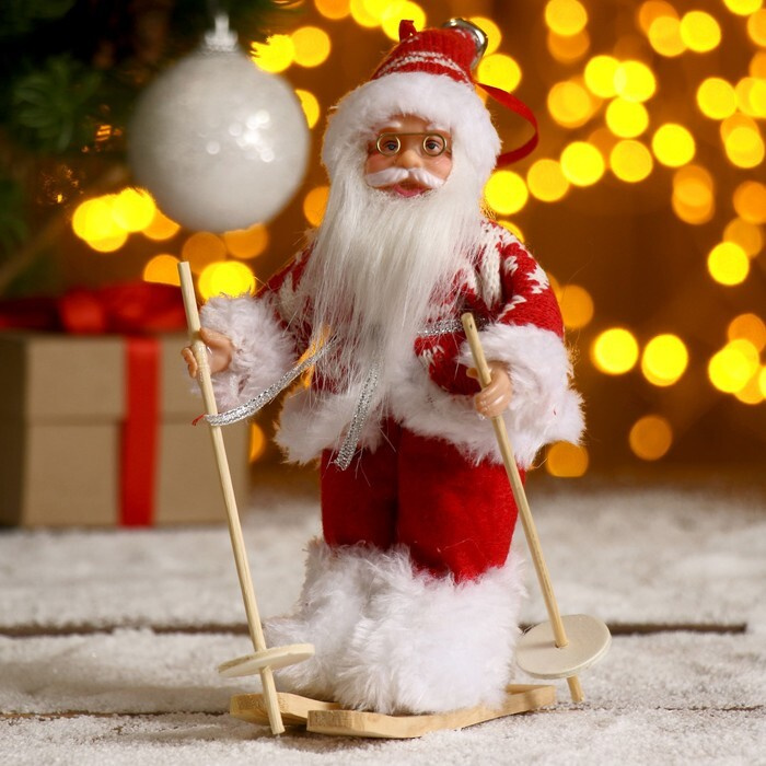 Дед Мороз "На лыжах" в вязаном костюме, 17 см #1