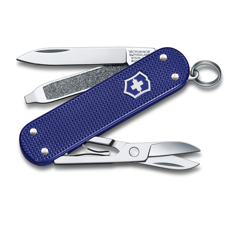 Нож перочинный Victorinox Classic Night Dive (0.6221.222G) 58мм 7функц. карт.коробка  #1