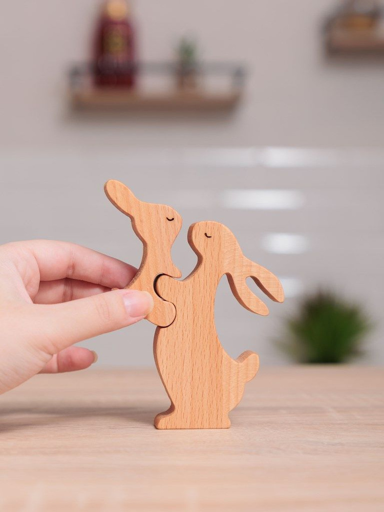 Статуэтка деревянная семья кроликов неразлучники, фигурка из дерева, пазл для интерьера, символ года #1