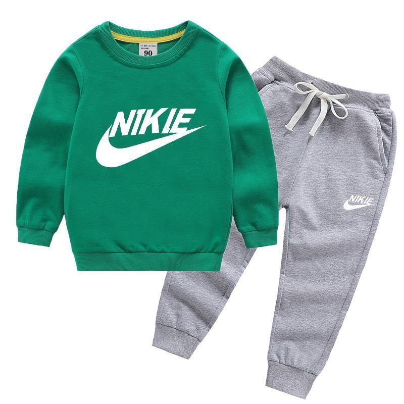 Костюм спортивный Nike #1